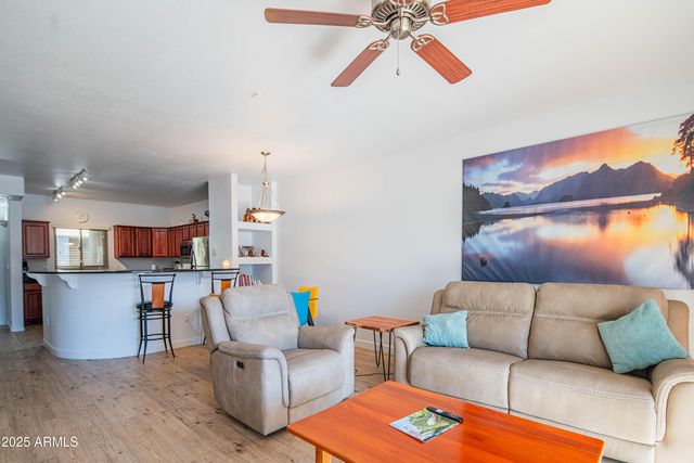 920 E DEVONSHIRE Avenue 3025, Phoenix, AZ 85014