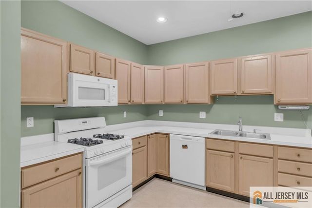 446 Bluebird Drive 446, Monroe, NJ 08831