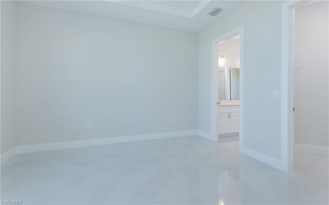 423 Yolanda ST, Lehigh Acres, FL 33972