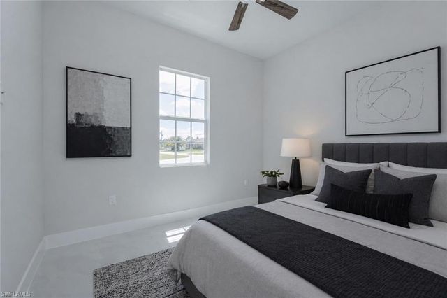 423 Yolanda ST, Lehigh Acres, FL 33972