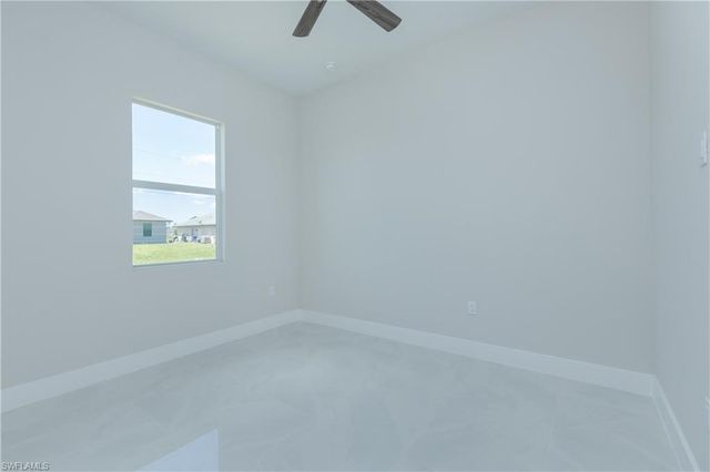 423 Yolanda ST, Lehigh Acres, FL 33972