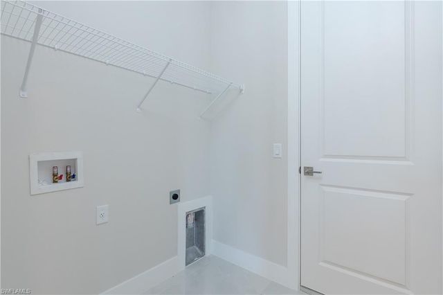 423 Yolanda ST, Lehigh Acres, FL 33972