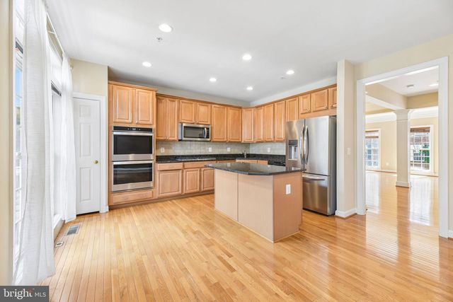 7979 VIGNE CT, Vienna, VA 22182