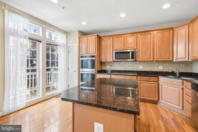 7979 VIGNE CT, Vienna, VA 22182