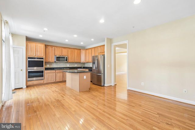 7979 VIGNE CT, Vienna, VA 22182