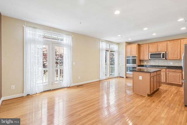 7979 VIGNE CT, Vienna, VA 22182