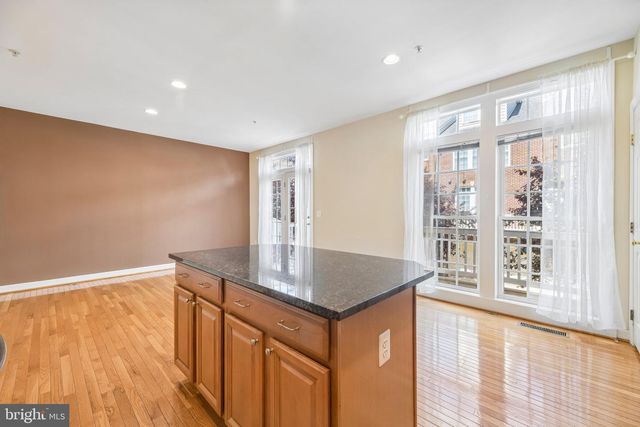 7979 VIGNE CT, Vienna, VA 22182