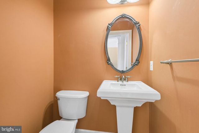 7979 VIGNE CT, Vienna, VA 22182