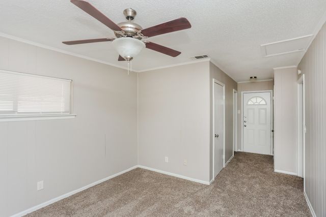 604 Stonewall Drive, Euless, TX 76039