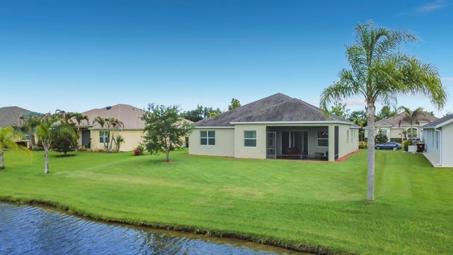 728 Fortunella Circle SW, Vero Beach, FL 32968