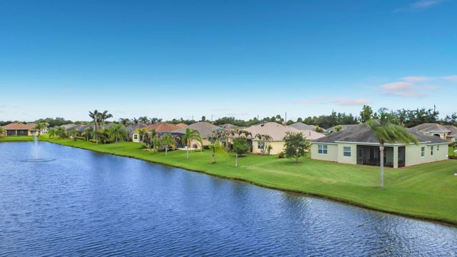 728 Fortunella Circle SW, Vero Beach, FL 32968