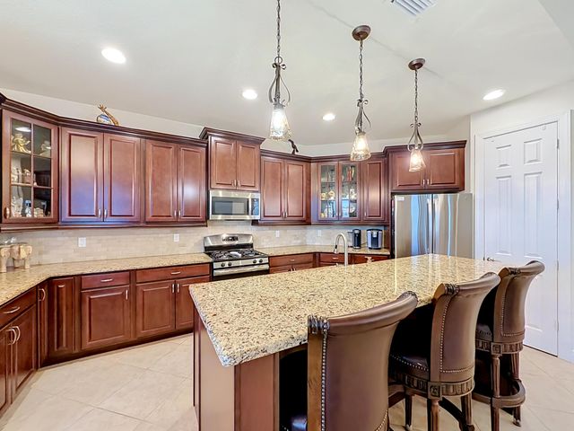 728 Fortunella Circle SW, Vero Beach, FL 32968