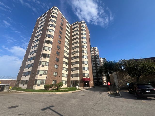 7337 S South Shore Drive 519, Chicago, IL 60649