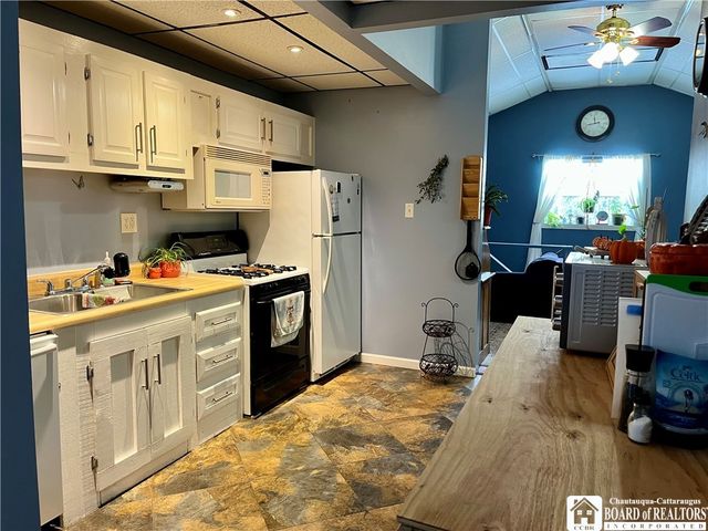 360 Wheeler Hill Rd C, Carroll, NY 14738