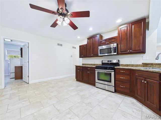5906 Galli Lane, Collinsville, IL 62234