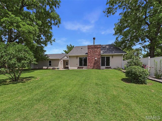 5906 Galli Lane, Collinsville, IL 62234