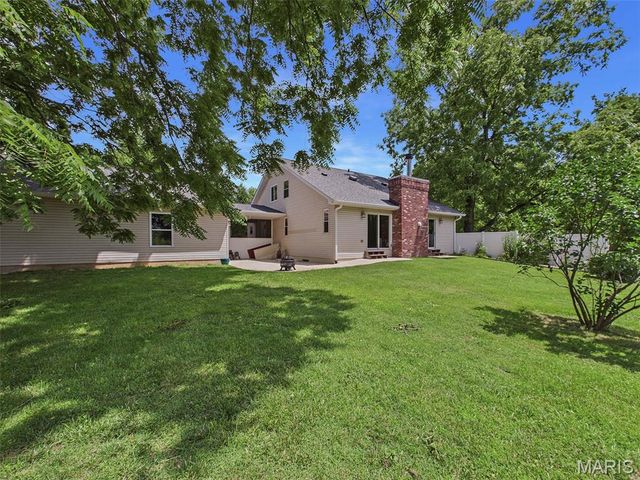 5906 Galli Lane, Collinsville, IL 62234