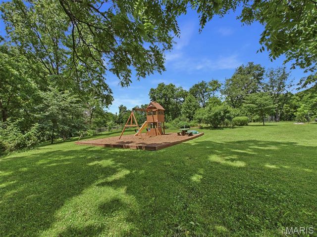 5906 Galli Lane, Collinsville, IL 62234