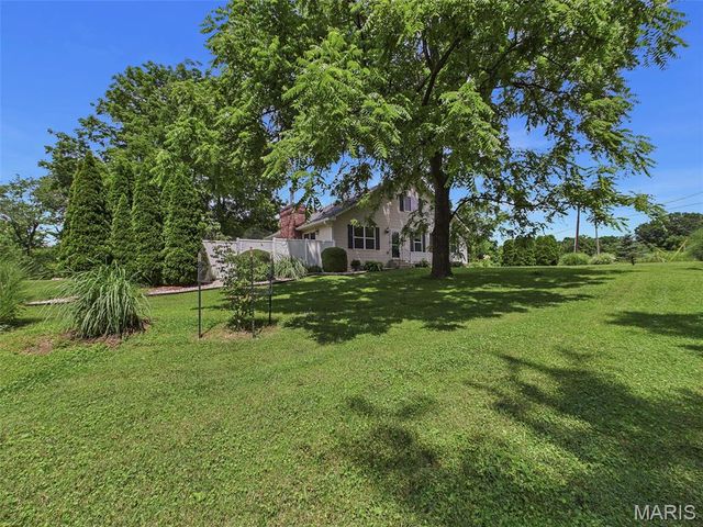 5906 Galli Lane, Collinsville, IL 62234