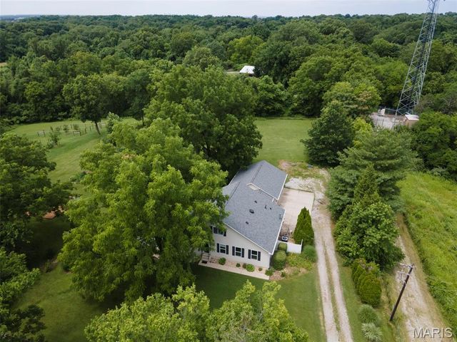 5906 Galli Lane, Collinsville, IL 62234
