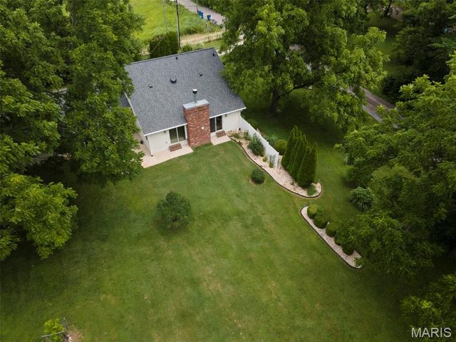 5906 Galli Lane, Collinsville, IL 62234