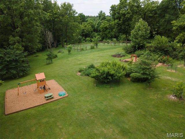5906 Galli Lane, Collinsville, IL 62234