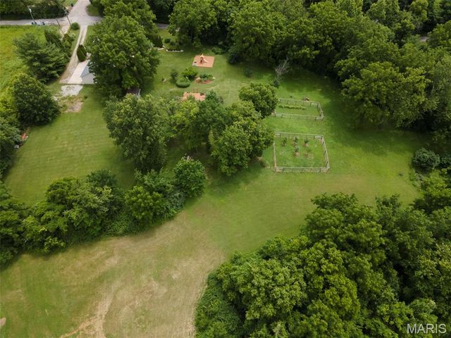 5906 Galli Lane, Collinsville, IL 62234