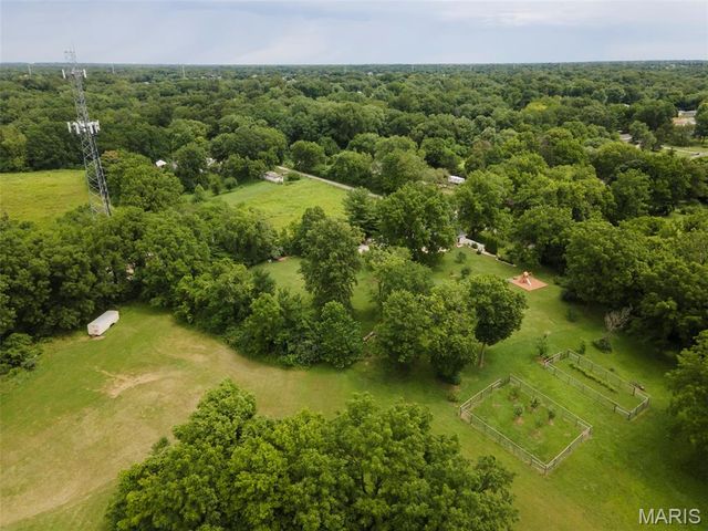5906 Galli Lane, Collinsville, IL 62234