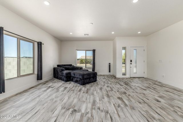 12459 W LOBO Drive, Arizona City, AZ 85123