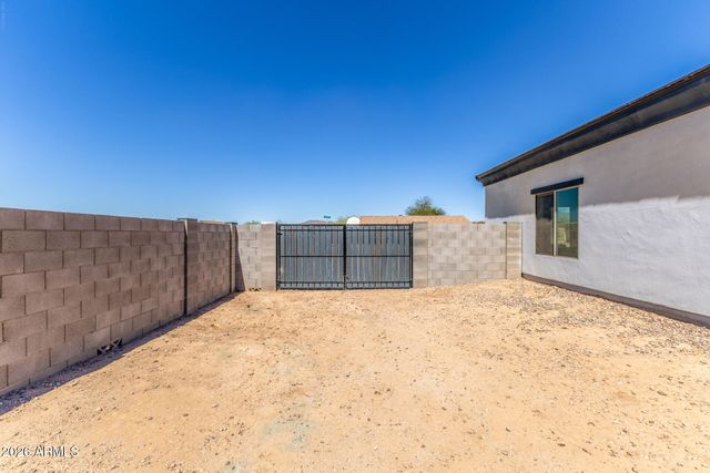 12459 W LOBO Drive, Arizona City, AZ 85123