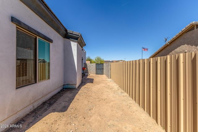 12459 W LOBO Drive, Arizona City, AZ 85123