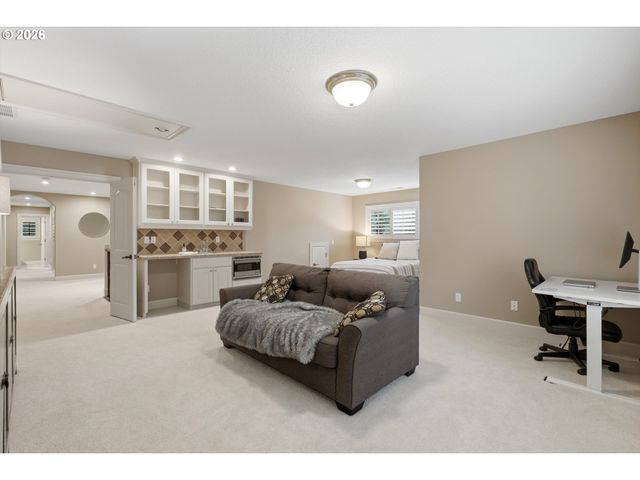 3987 WHEELER Ln, West Linn, OR 97068