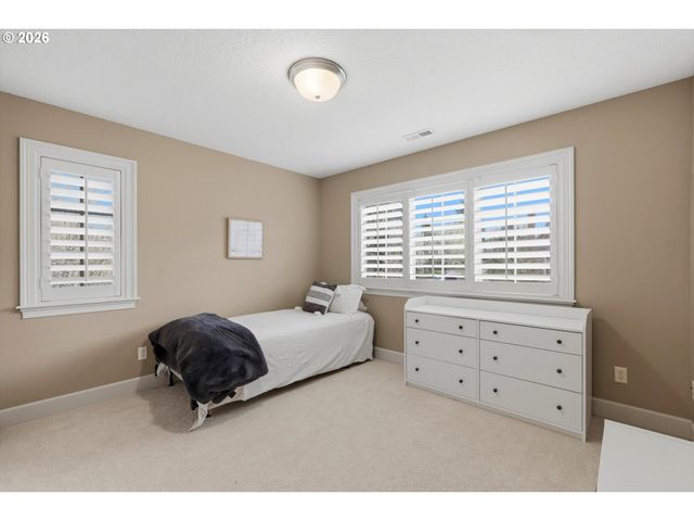 3987 WHEELER Ln, West Linn, OR 97068