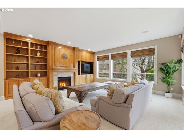 3987 WHEELER Ln, West Linn, OR 97068