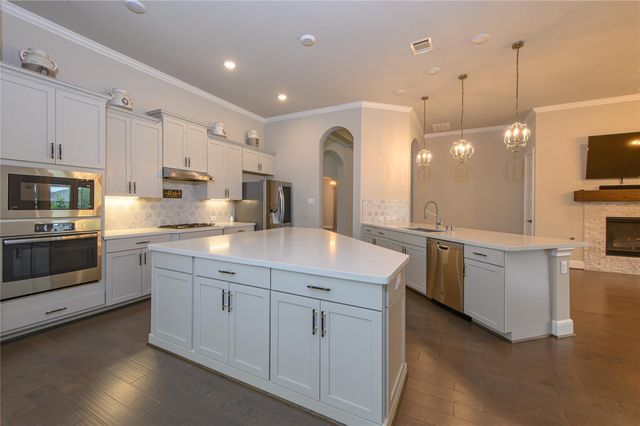 23 Whitbarrow Place, Tomball, TX 77375