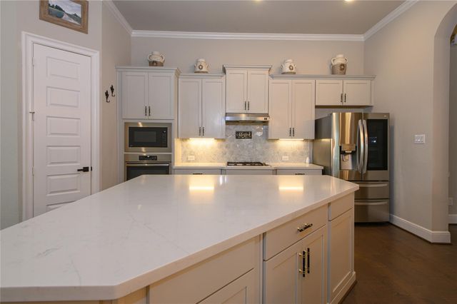 23 Whitbarrow Place, Tomball, TX 77375