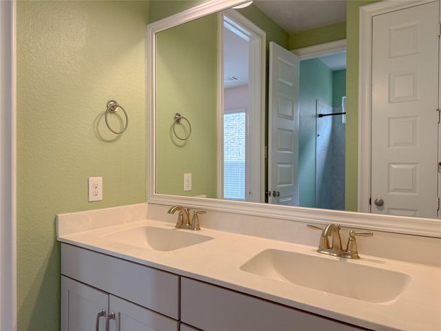 23 Whitbarrow Place, Tomball, TX 77375
