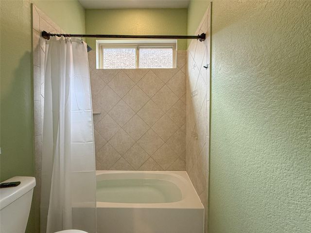 23 Whitbarrow Place, Tomball, TX 77375