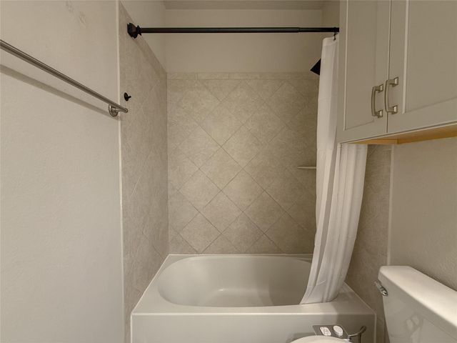 23 Whitbarrow Place, Tomball, TX 77375