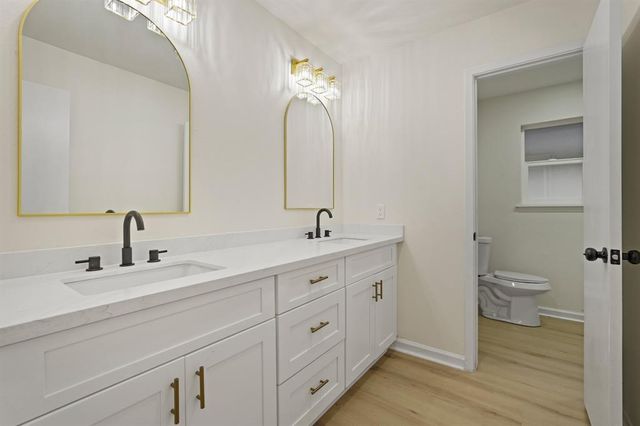 3351 S Sutton Square, Stafford, TX 77477