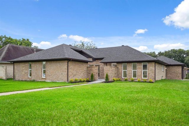 3351 S Sutton Square, Stafford, TX 77477