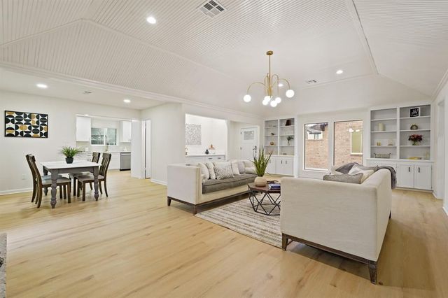 3351 S Sutton Square, Stafford, TX 77477