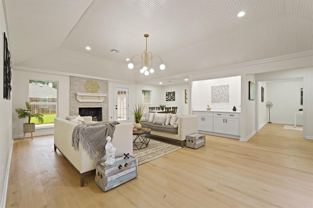 3351 S Sutton Square, Stafford, TX 77477