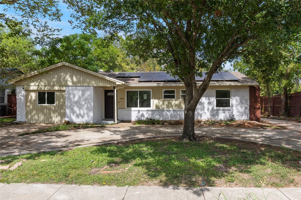 2413 Muret Street, Irving, TX 75062