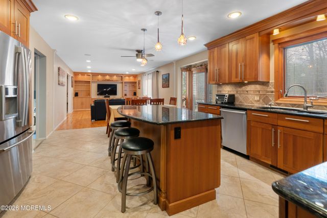 25 Cherokee Road, East Brunswick, NJ 08816