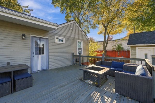 14 Harrison St, Framingham, MA 01702