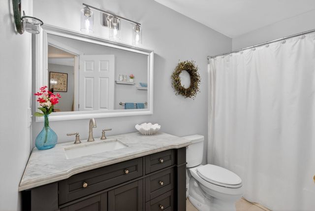9 Marshview Circle, Seabrook, NH 03874