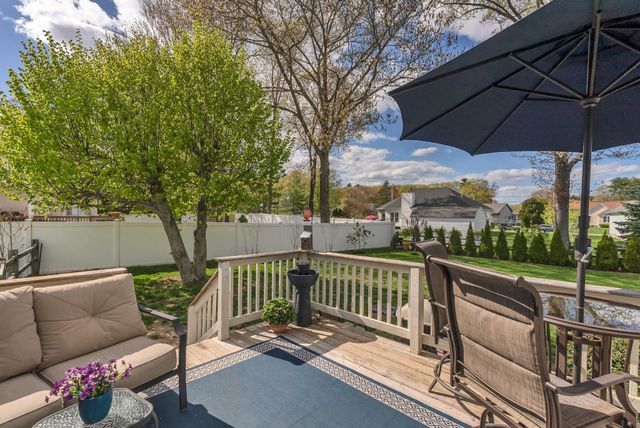 9 Marshview Circle, Seabrook, NH 03874