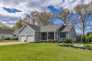 9 Marshview Circle, Seabrook, NH 03874