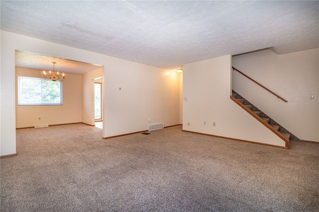 1087 Cranston Dr, City Of Greensburg, PA 15601
